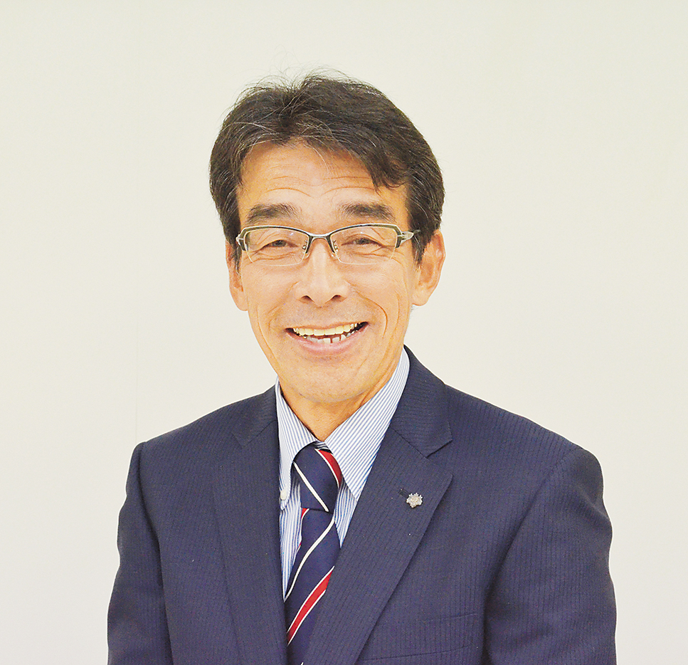 山梨県土地家屋調査士会　会長　渡邉 久雄氏