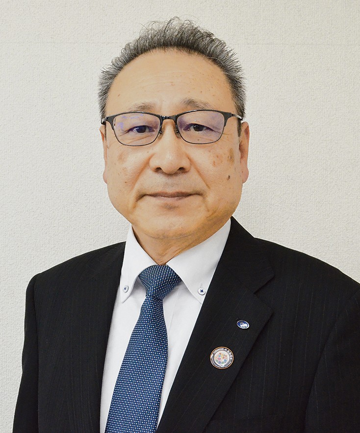 山梨スバル自動車㈱ 　営業本部長　安達 洋一氏